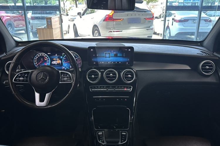 Used Mercedes-Benz GLC 2021 GLC 260 L 4MATIC Dynamic Edition
