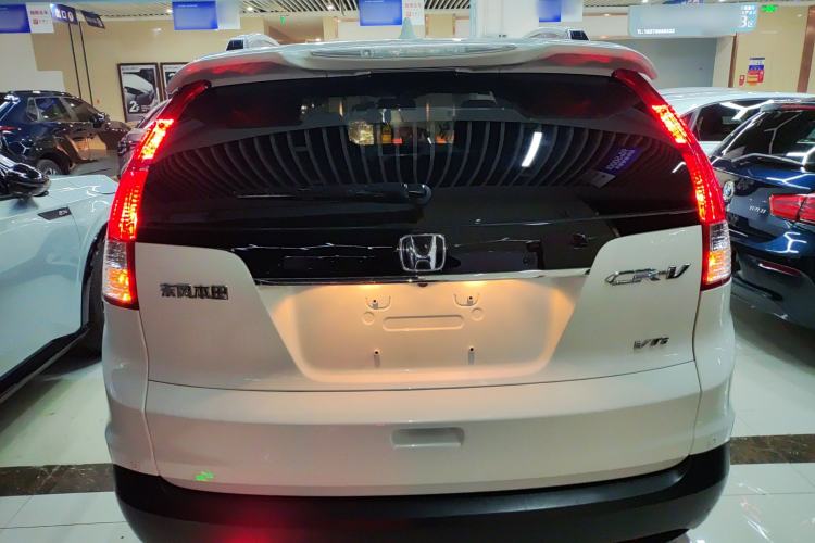 Used Honda CR-V 2013 2.4L Two-Wheel-Drive Luxury Edition