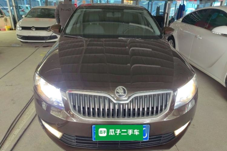 Used Skoda Octavia 2015 1.6L Automatic Yijie Edition
