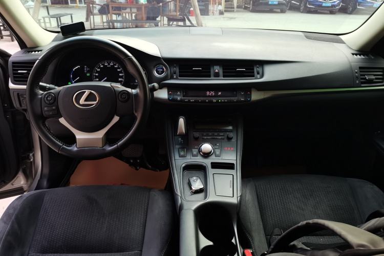 Used Lexus CT 2014 CT200h Elite Edition Monochrome
