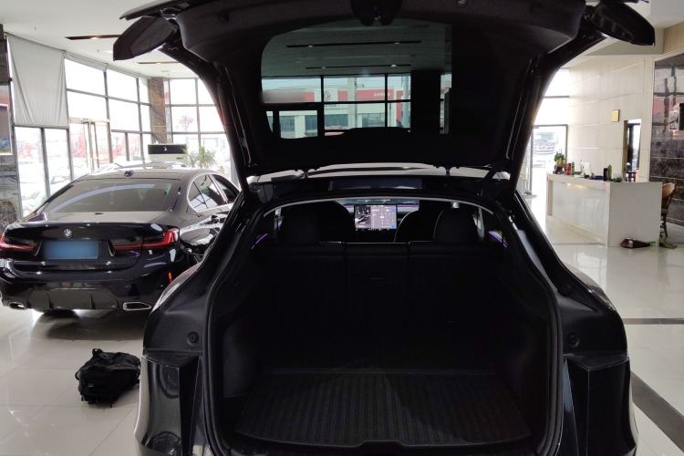 Used Tesla Model Y 2025 Long-Range All-Wheel Drive First Edition
