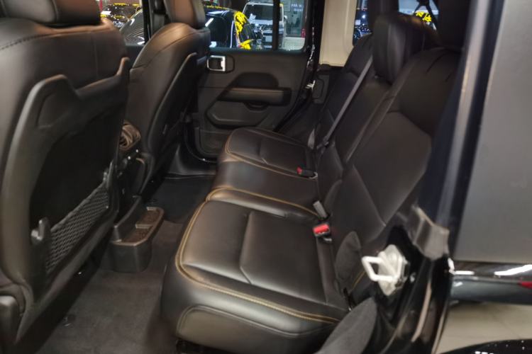 Used  Wrangler 2024 2.0T Sahara Four-Door Edition
