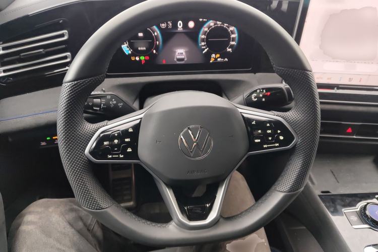 Used Volkswagen Tiguan L 2024 PRO 380TSI Four-Wheel Drive R-Line Prestige Edition