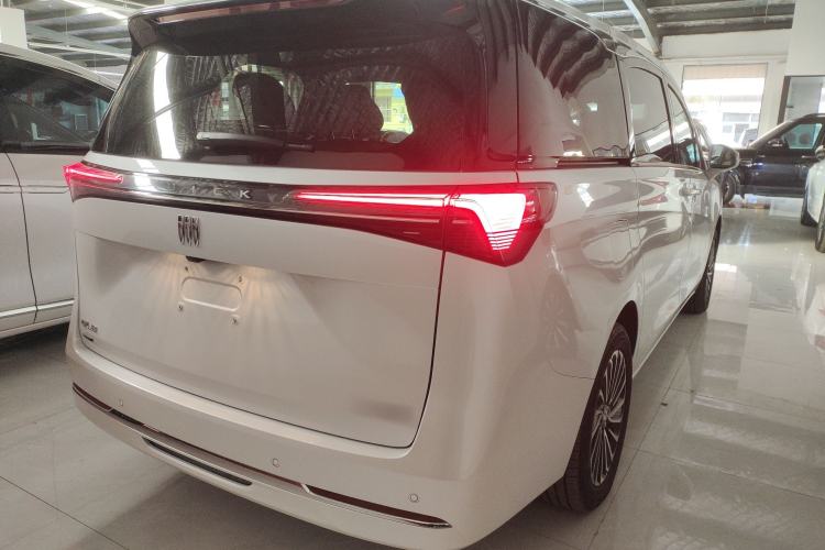 Used Buick GL8 New Energy 2025 Lu Shang Luxury Edition 7-Seater
