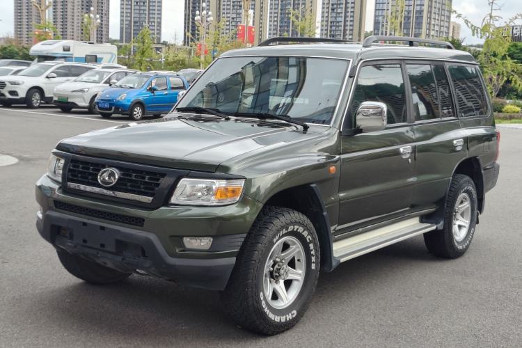 Used Leopaard Q6 2015 2.4L Manual 4x4 Excellence Edition
