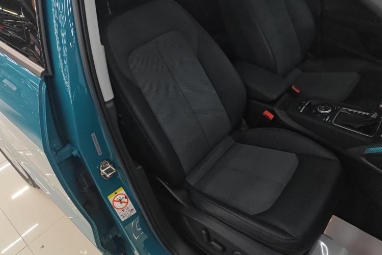 Used Audi Q2L 2021 35 TFSI Fashionable and Elegant Model
