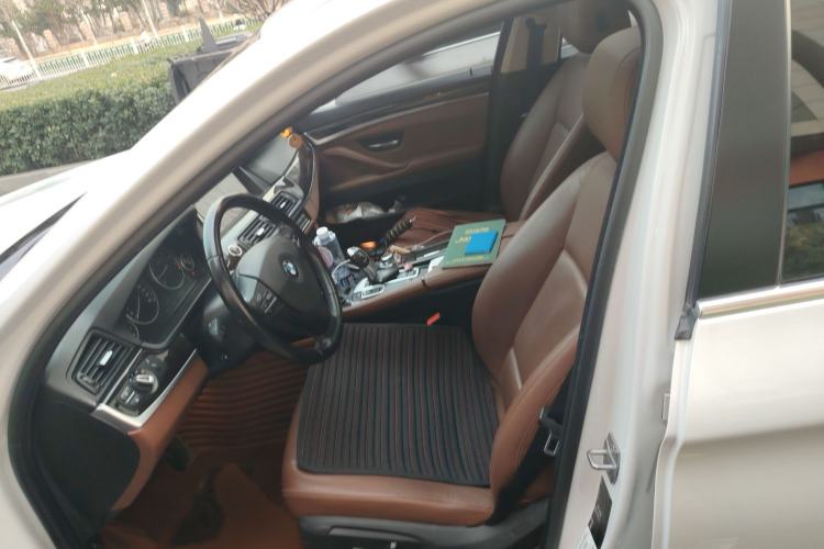 Used BMW 5 Series 2014 525Li Leading Model
