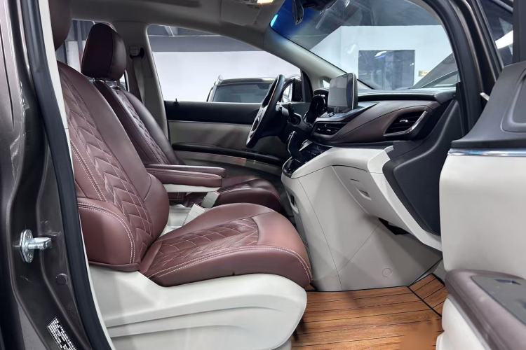 Used Buick GL8 2023 Land Executive Class Smart Enjoyment Model
