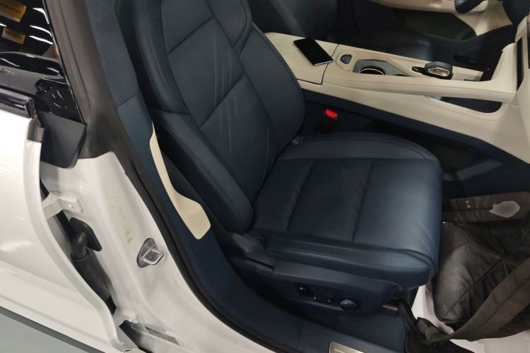 Used Zeekr 001 2025 WE Edition 100 kWh Rear-Wheel Drive