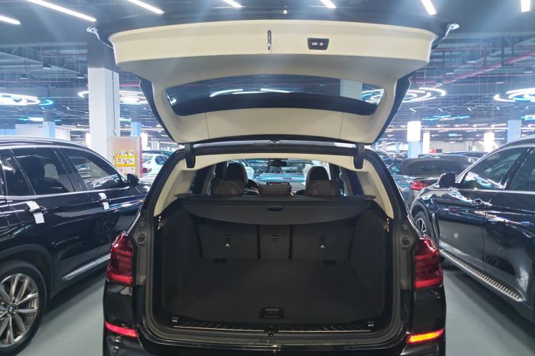 Used BMW X3 2020 xDrive30i Luxury Model with M Sport Package
