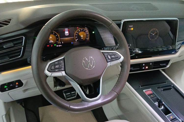 Used Volkswagen Viloran 2022 380TSI Prestige Edition