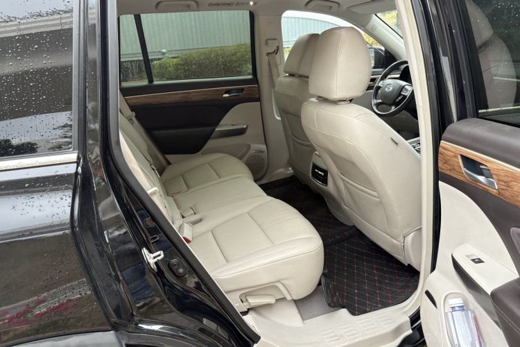 Used GAC Trumpchi GS8 2017 320T Two-Wheel Drive Luxury Smart Connectivity Version (7 Seats)
