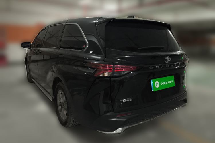 Used Toyota Granvia 2023 2.5L Hybrid Comfort Edition