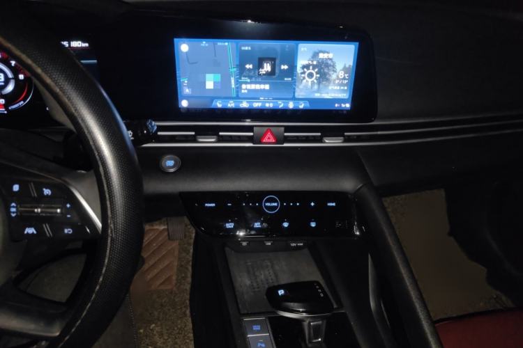 Used Hyundai Elantra 2021 1.5L CVT LUX Prestige Edition