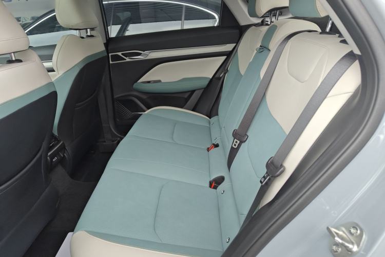 Used Geely Auto Emgrand L HiP 2022 1.5TD-DHT Pro 100KM Super Rui