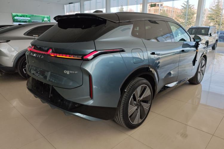 Used Lynk & Co 08 EM-P 2025 245km Ultra-Long Range Halo
