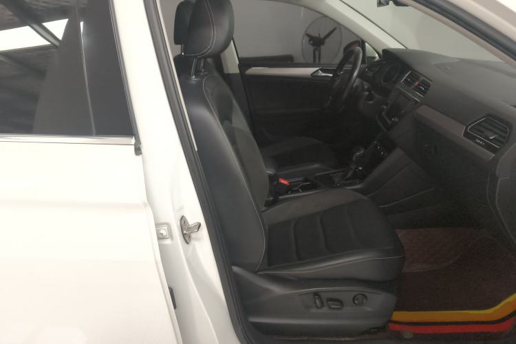 Used Volkswagen Tiguan L 2018 330TSI Automatic Two-Wheel Drive Luxury Edition
