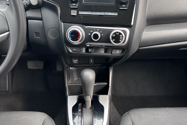 Used Honda Fit 2014 1.5L SE CVT Fashion Model
