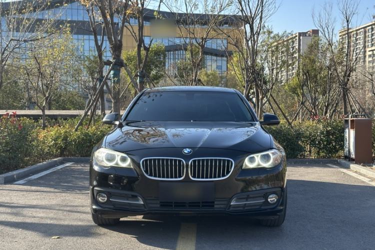 Used BMW 5 Series 2014 525Li Leading Model

