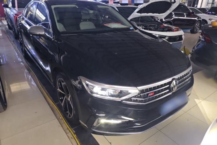 Used Volkswagen Magotan 2023 2 Million Units Limited Edition 330TSI DSG Leading Version