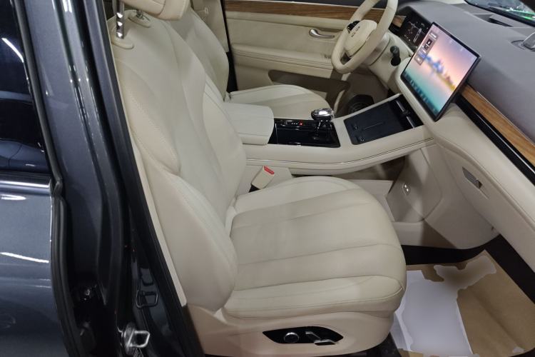 Used Hima AITO M7 2024 1.5T Rear-Drive Plus Version 6 Seats
