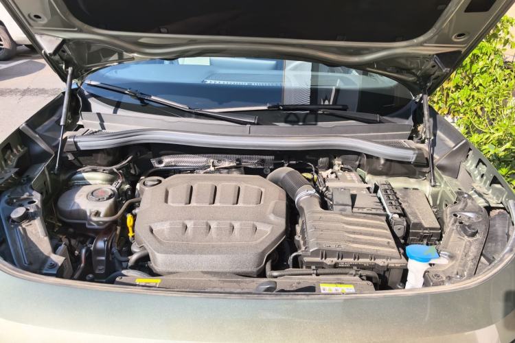 Used Volkswagen Tayron 2025 Tiguan L 380TSI 4Motion Luxury
