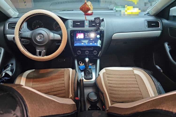 Used Volkswagen Sagitar 2014 Revised Version 1.6L Automatic Fashionable Style