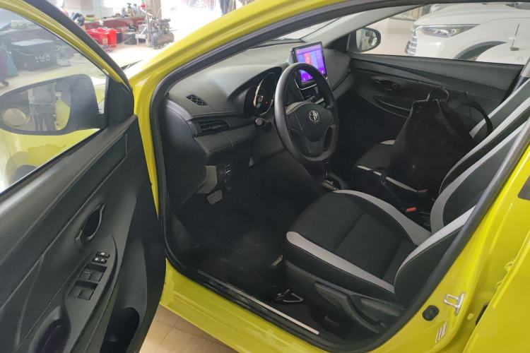 TDK.VehicleDetails.img