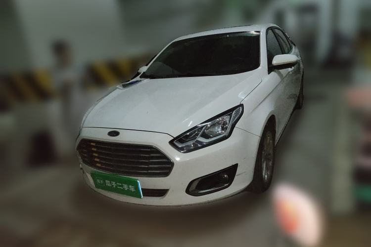 Used Ford Escort 2015 1.5L Automatic Fashion Model