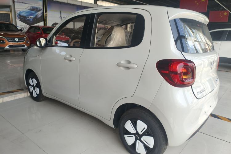 Used Wuling Hongguang MINIEV 2025 Four-Door Version Advanced Edition
