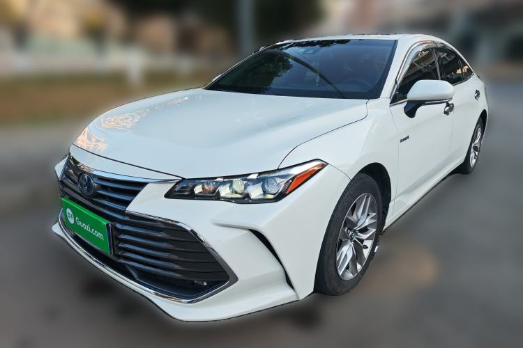 Used Toyota Avalon 2019 Dual-Engine 2.5L Luxury Edition China VI Standard