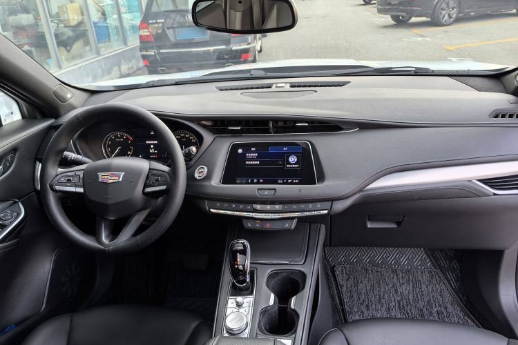 Used Cadillac XT4 2021 28T Two-Wheel Drive Leading Version
