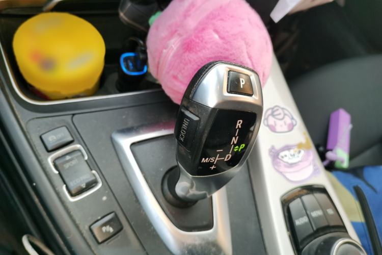 Used BMW 3 Series 2016 320Li Ambition Model
