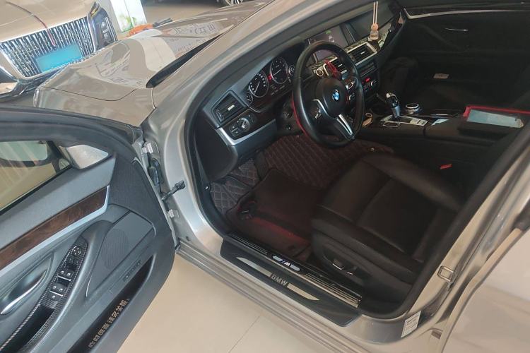 Used BMW 5 Series 2014 525Li Luxury Design Package
