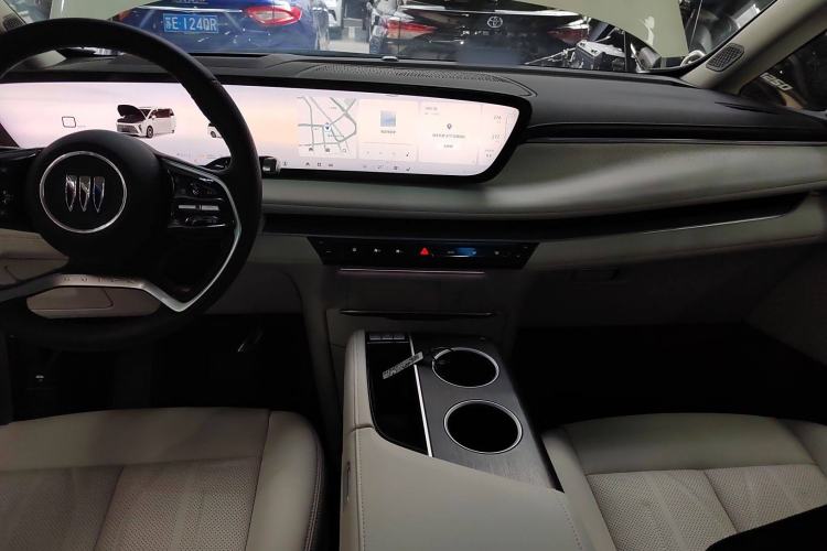 Used Buick GL8 New Energy 2024 Lu Zun Deluxe Edition 7-Seater
