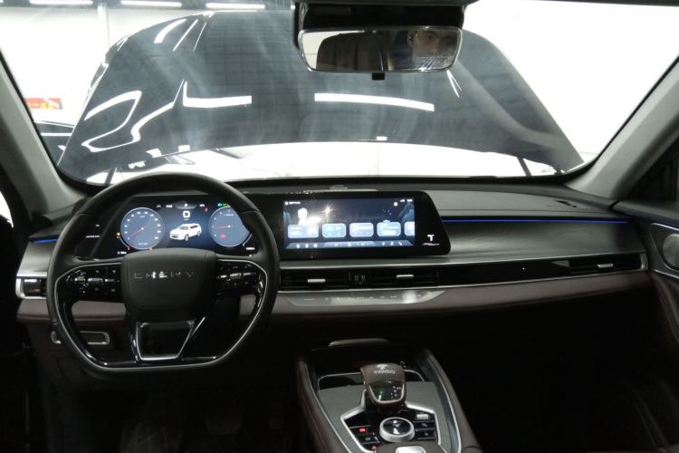 Used Chery Tiggo 8 PRO 2024 Champion Edition 390T Two-Wheel Drive Peak Version 7 Seats
