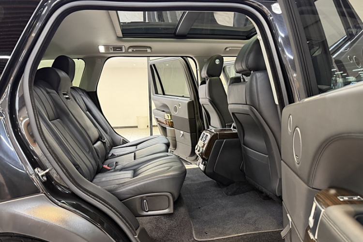 Used Land Rover Range Rover 2017 3.0 SC V6 Vogue SE Long-Wheelbase Edition
