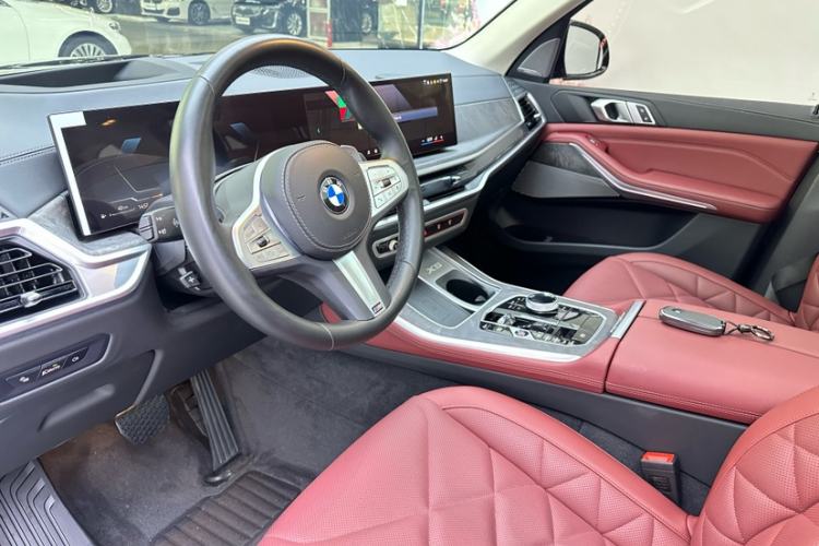 Used BMW X5 2023 xDrive 30Li M Sport Package
