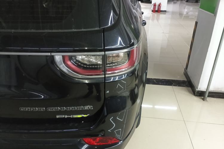 Used  Grand Commander PHEV 2020 2.0T Plug-in Hybrid Leading Edition
