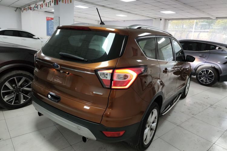 Used Ford Kuga 2018 EcoBoost 180 Two-Wheel-Drive Platinum Edition