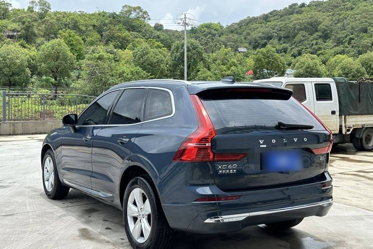 Used Volvo XC60 2022 B5 4x4 Zhiyi Luxury Edition
