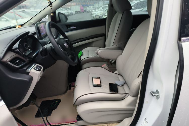 Used Buick GL8 2021 Land Cruiser Executive Class 652T Comfort Model
