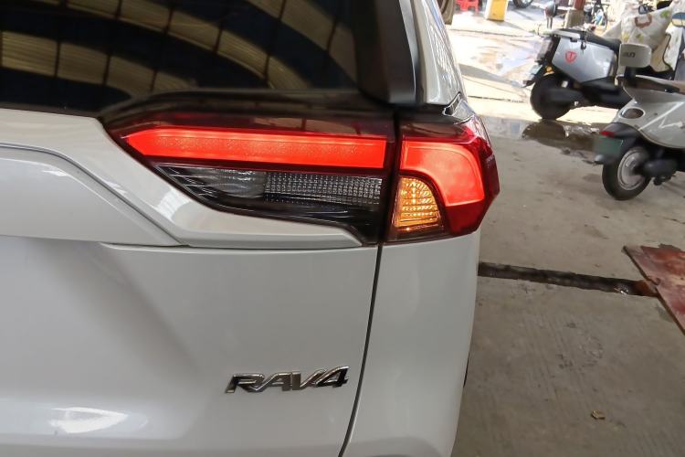 Used Toyota RAV4 2023 2.0L CVT Two-Wheel Drive Fashion Plus Edition