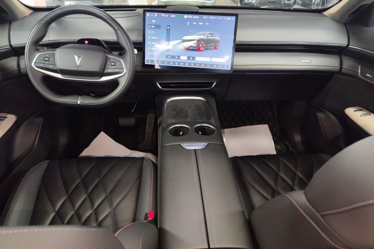 Used  S07 2023 200Max Range-Extended Version
