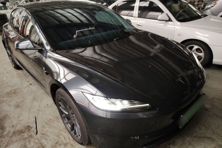 Used Tesla Model 3 2023 Long-Range All-Wheel-Drive Version
