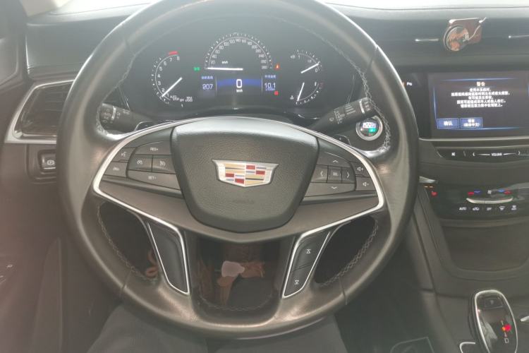 Used Cadillac XT5 2016 25T Luxury Model