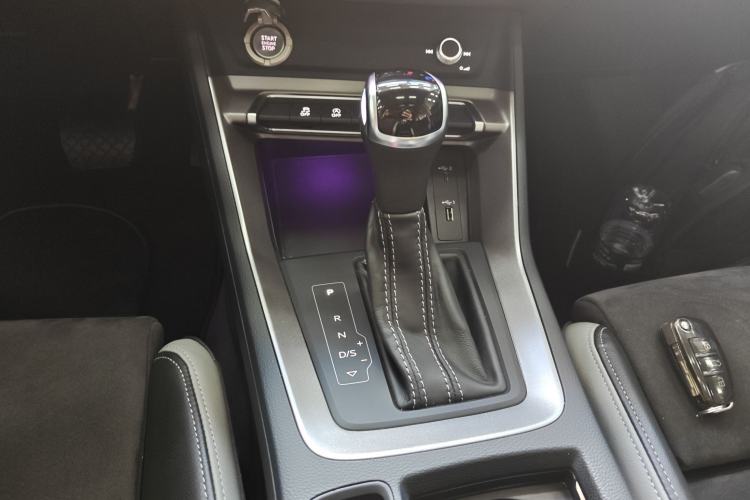 Used Audi Q3 2020 40 TFSI Fashion Dynamic Model
