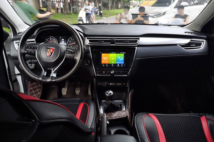 Used Roewe i5 2019 1.5L Manual 4G Connect Leehao Flagship Edition
