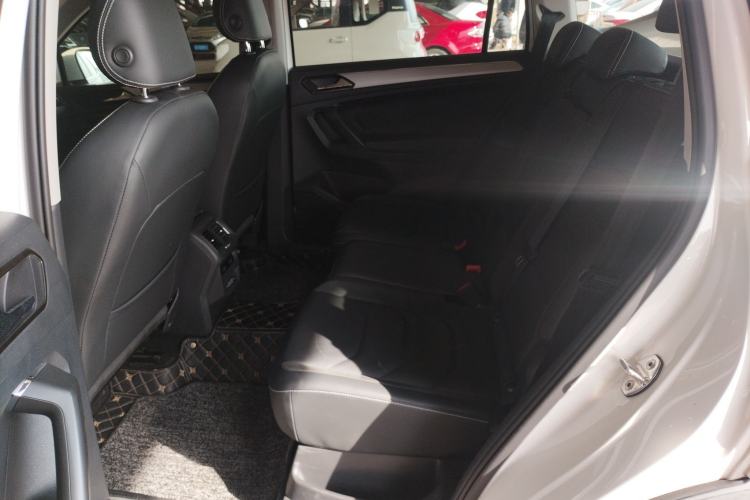 Used Volkswagen Tiguan L 2018 280TSI Automatic Two-Wheel Drive Comfort Edition
