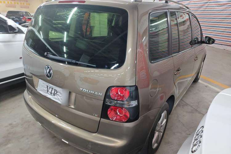 Used Volkswagen Touran 2015 1.4T DSG Comfort Edition 5 Seats
